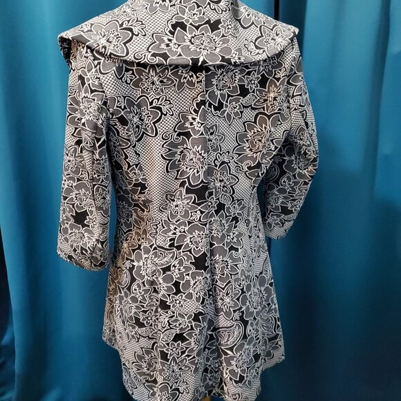 🖤🤍 Nygard Floral Tapestry Print Jacket / Coat - Size 6P - Picture 3 of 9